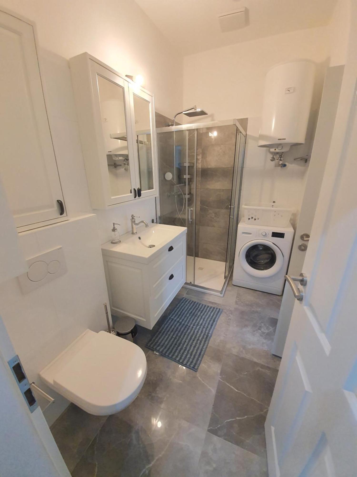 Bright And Quiet Apartments, Just 10 Minutes To U4, U6 And Schoenbrunn Palace * Vienna